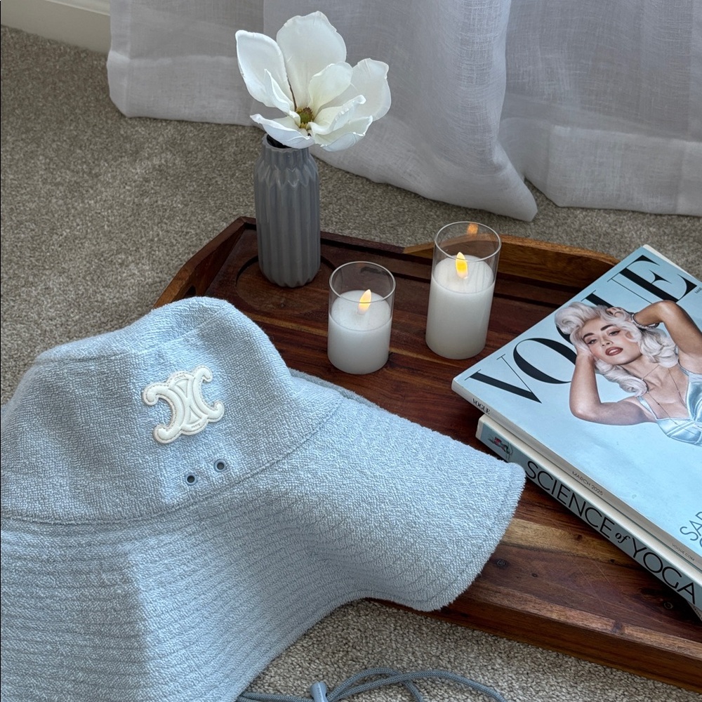 CELINE Triomphe wide brim hat, adjustable draw string in baby blue
Never worn. - Picture 4 of 14